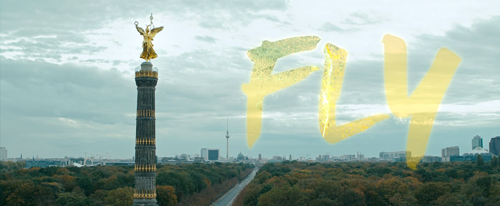 Main Titles zu Kinospielfilm »FLY« – example image of the animation | MARIA LISSEL Animation + Motion Design | maria-lissel.de